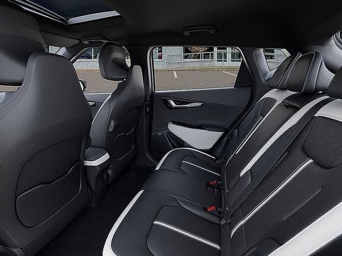 Certified 2025 Kia EV6 GT-Line image 27