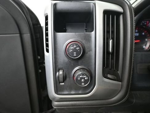 Used 2015 GMC Sierra 1500 SLE w/ SLE Value Package AWD/4WD image 31