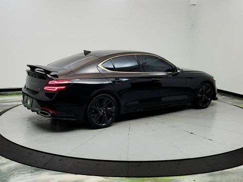 Used 2022 Genesis G70 3.3T RWD image 5