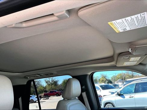 Used 2021 Ford Expedition Max Limited image 20