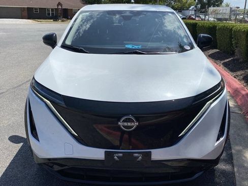 Used 2024 Nissan Ariya AWD image 9