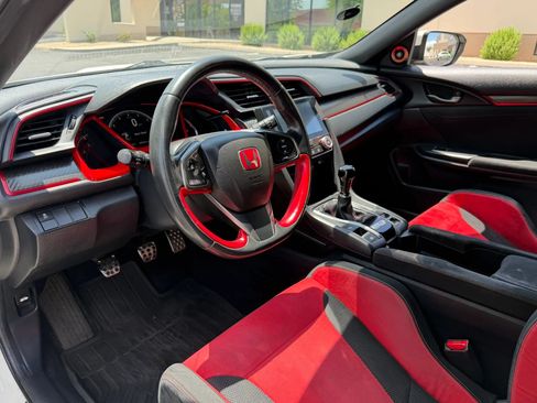 Used 2018 Honda Civic Type R image 12