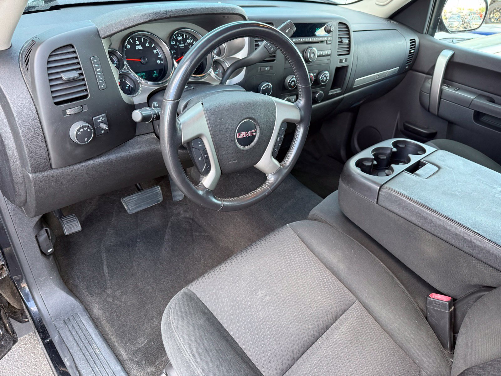 Used 2012 GMC Sierra 1500 SLE w/ SLE Preferred Package AWD/4WD image 2