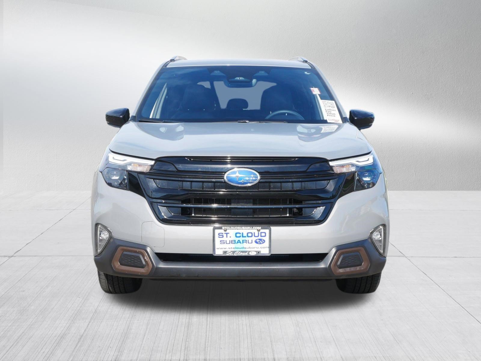 Used 2025 Subaru Forester Sport AWD/4WD image 2