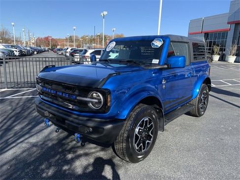 Used 2023 Ford Bronco Outer Banks image 1
