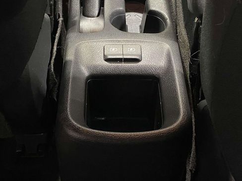 Used 2019 Nissan Kicks SV FWD image 13