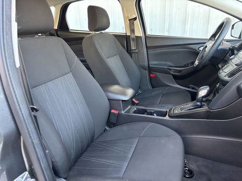 Used 2018 Ford Focus SE image 15