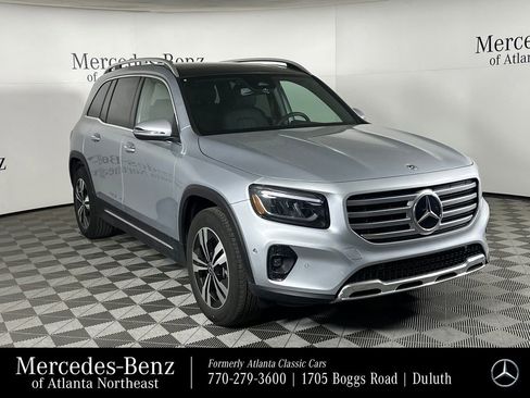 Used 2025 Mercedes-Benz GLB 250 image 1