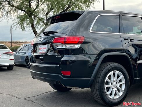 Used 2022 Jeep Grand Cherokee Laredo E RWD image 11