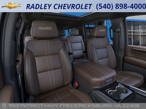 New 2026 Chevrolet Suburban High Country image 16