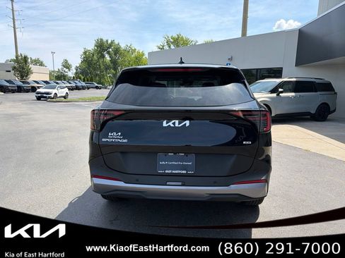 Used 2026 Kia Sportage LX w/ LX Convenience Package AWD/4WD image 9