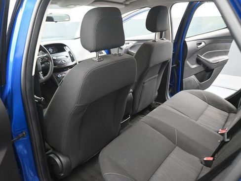 Used 2018 Ford Focus SE image 42