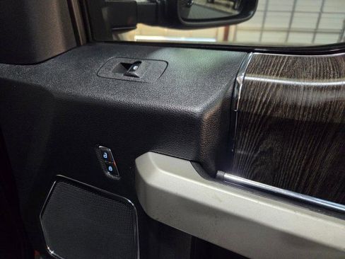 Used 2020 Ford F450 Lariat w/ Lariat Value Package image 40