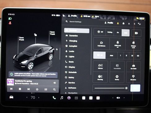 Used 2022 Tesla Model Y Long Range image 21