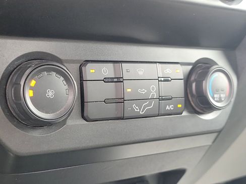 Used 2021 Ford F550 4x4 Regular Cab Super Duty image 22