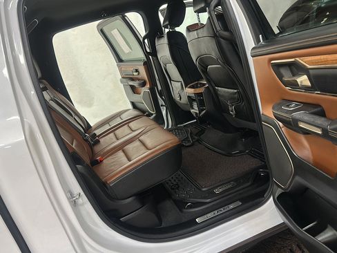 Certified 2022 RAM 1500 Limited image 32