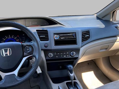 Used 2012 Honda Civic LX image 7