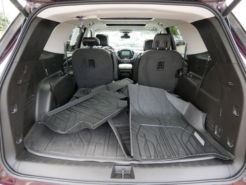 Used 2018 Chevrolet Traverse Premier AWD/4WD image 18