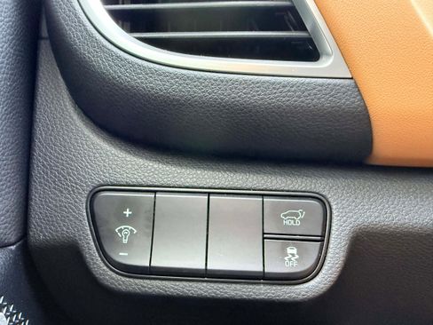 Used 2024 Kia Seltos SX w/ SX Sunroof Package image 19