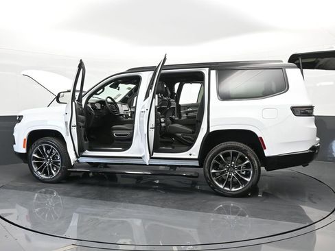 Used 2024 Jeep Grand Wagoneer Series II w/ Quick Order Packagew 28T image 74