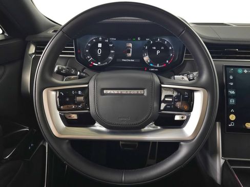 Certified 2025 Land Rover Range Rover Long Wheelbase SE AWD/4WD image 20