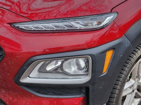 Used 2021 Hyundai Kona SE image 19