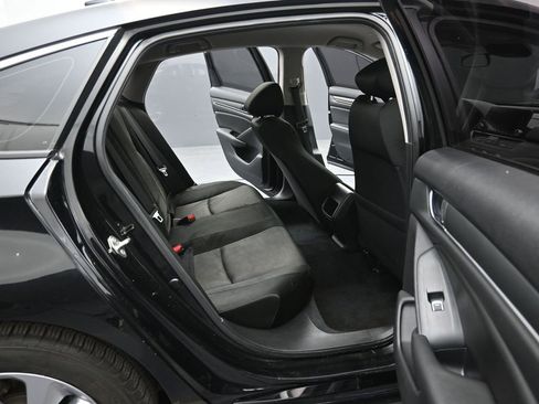 Used 2019 Honda Accord LX image 2