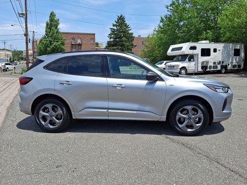 Used 2024 Ford Escape ST-Line AWD/4WD image 7