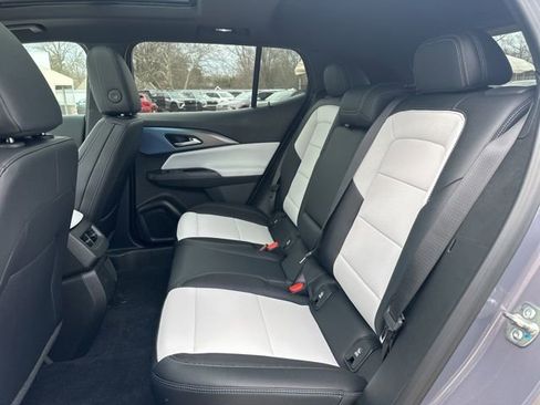 New 2026 Chevrolet Equinox EV LT image 12