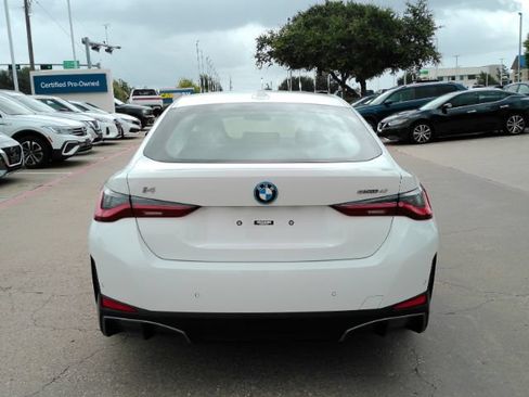 Used 2023 BMW i4 eDrive40 w/ Premium Package RWD image 9