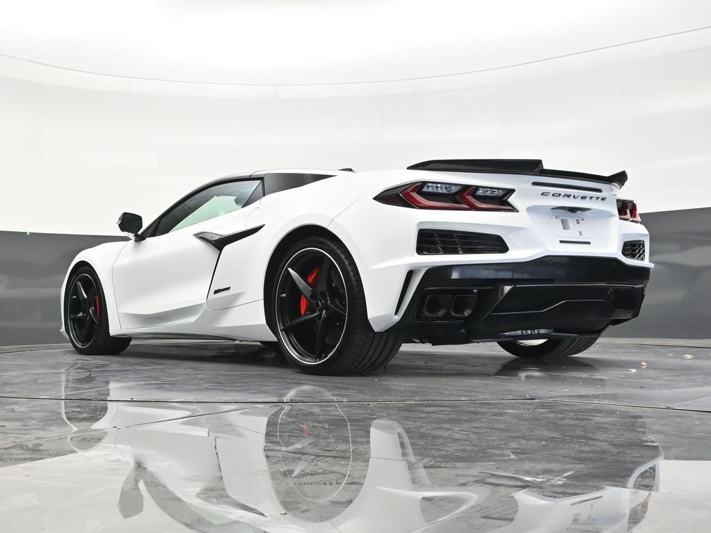 Used 2025 Chevrolet Corvette E-Ray AWD/4WD image 22