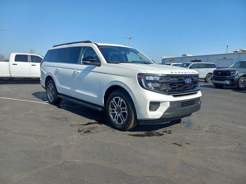 Used 2025 Ford Expedition Max Active image 4
