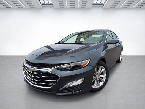 Used 2021 Chevrolet Malibu LT w/ Leather Package FWD image 2