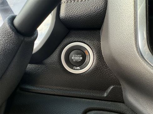 Used 2025 RAM 3500 Laramie image 18