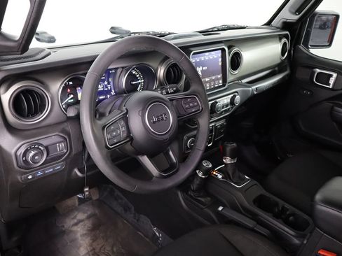 Used 2023 Jeep Wrangler Unlimited w/ Sun & Screen Package AWD/4WD image 25