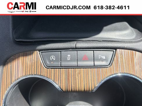 Used 2022 GMC Acadia SLE w/ Driver Convenience Package AWD/4WD image 27