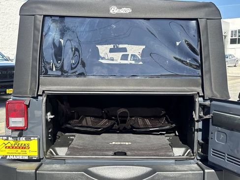 Used 2017 Jeep Wrangler Unlimited Sport image 18