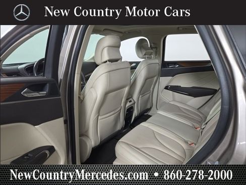 Used 2019 Lincoln MKC Select w/ Select Plus Package image 19