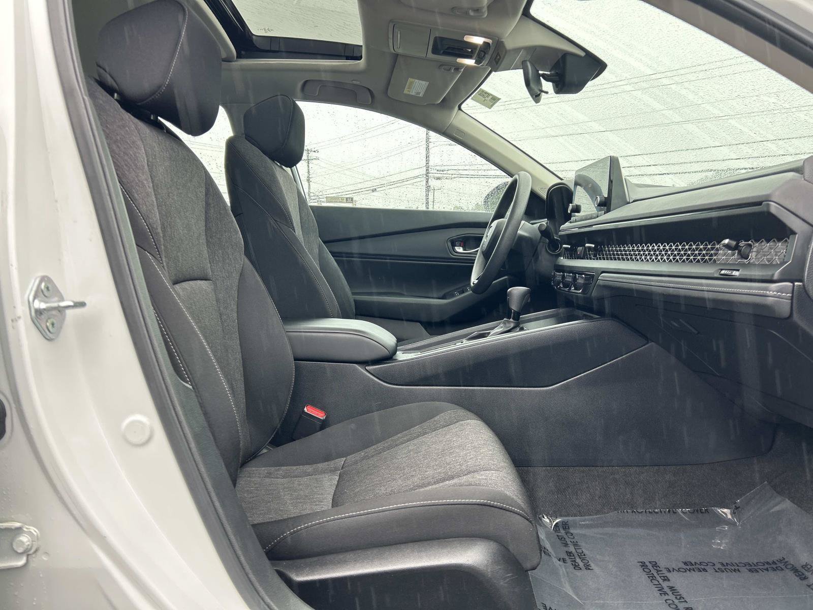Used 2023 Honda Accord EX image 16