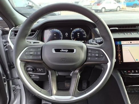 New 2026 Jeep Grand Cherokee Altitude AWD/4WD image 18