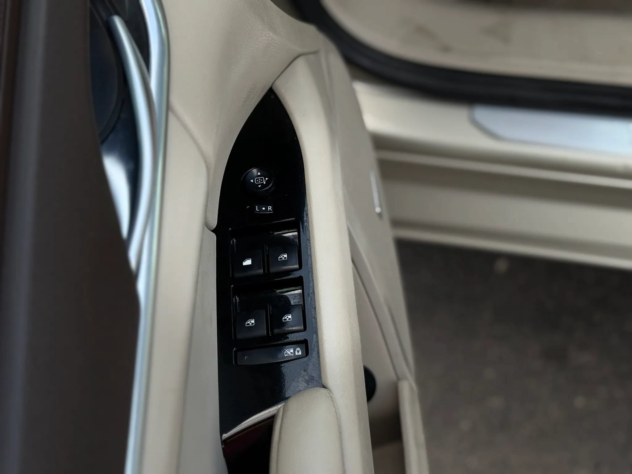 Used 2014 Cadillac XTS FWD image 27
