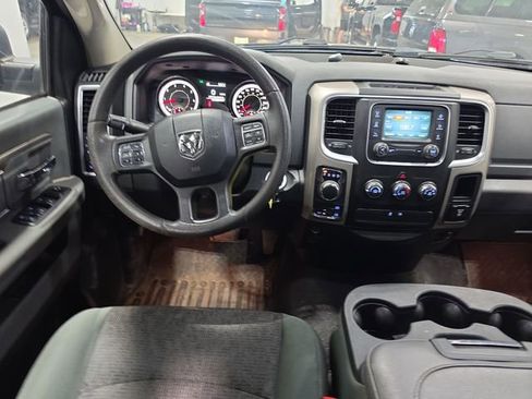 Used 2016 RAM 1500 Classic SLT w/ Protection Group AWD/4WD image 5