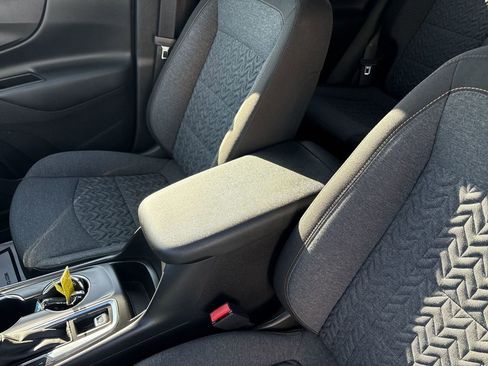 Used 2024 Chevrolet Equinox LT image 20