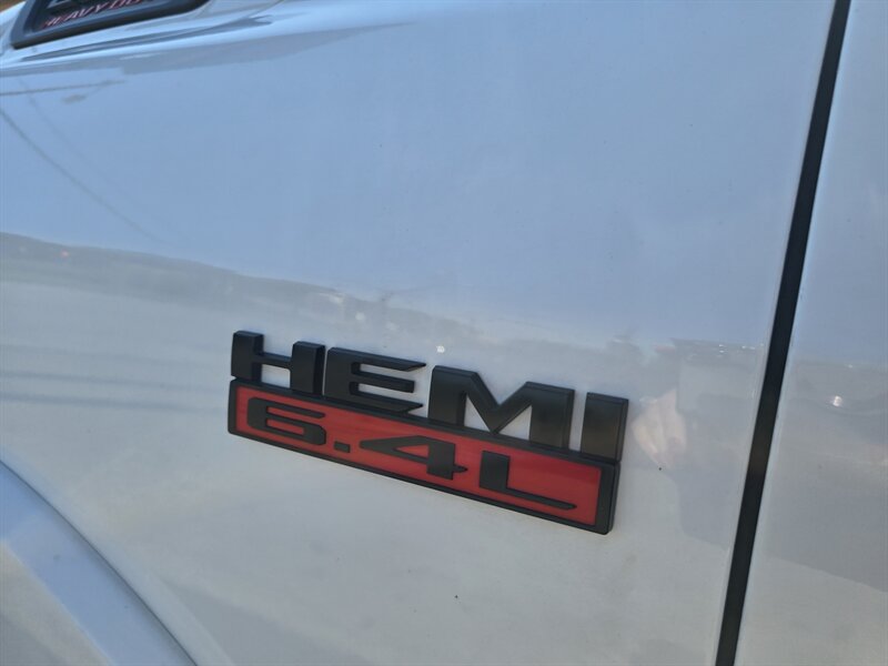 Used 2022 RAM 2500 Laramie w/ Night Edition AWD/4WD image 37