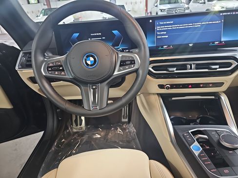 Used 2023 BMW i4 eDrive40 w/ M Sport Package RWD image 17