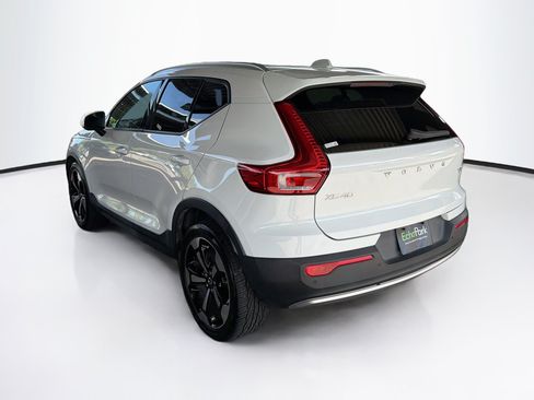 Used 2020 Volvo XC40 T5 Momentum AWD/4WD image 5
