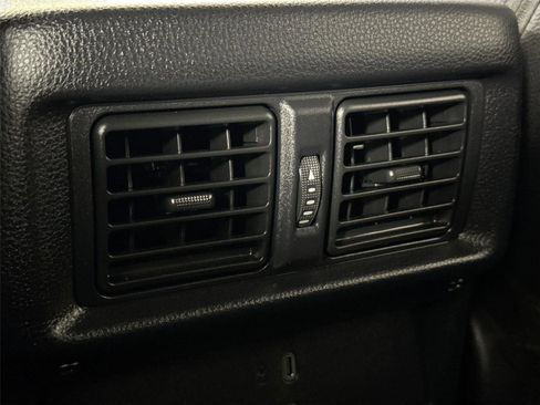 Certified 2025 Toyota 4Runner SR5 AWD/4WD image 46