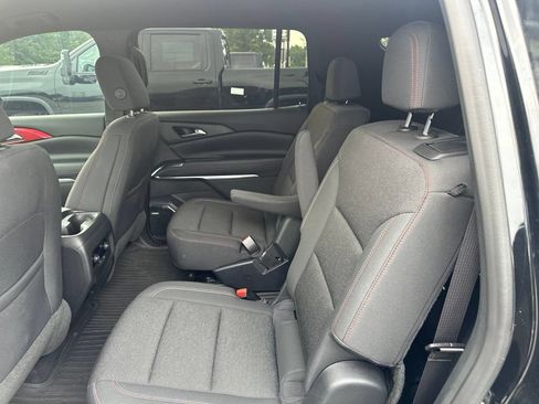 Used 2024 Chevrolet Traverse Z71 w/ Enhanced Driving Package AWD/4WD image 7
