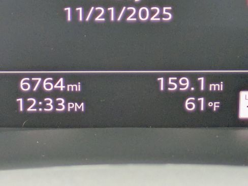 Used 2025 Audi Q8 Prestige w/ Prestige Package image 11