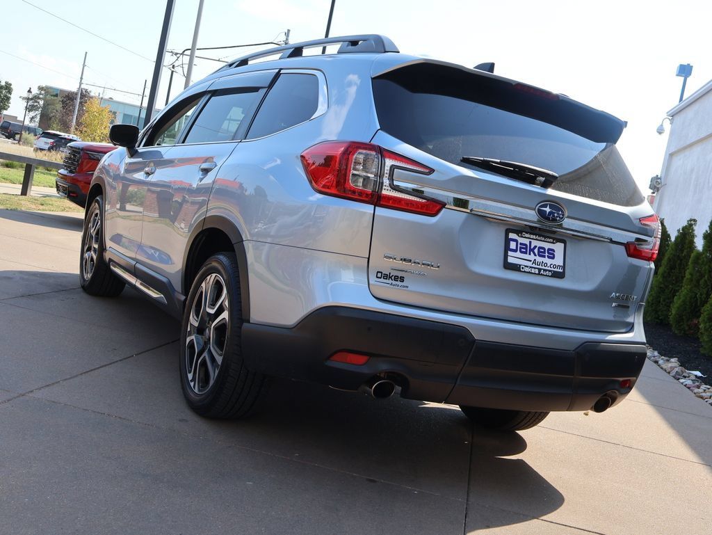 Used 2023 Subaru Ascent Limited w/ Technology Package AWD/4WD image 3